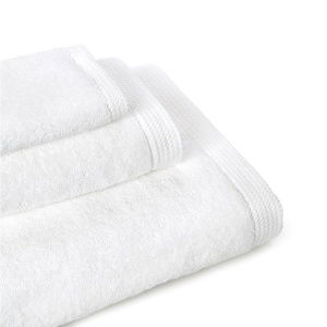 TOWEL WHITE PREMIUM 02.100