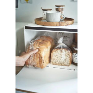 4376-TOSCA-BREAD-CASE-WH-08_1800x1800