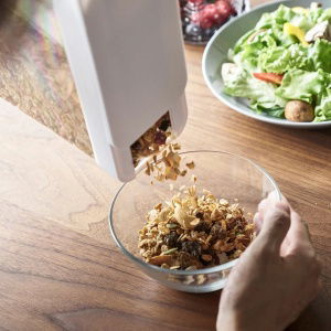 4952TOWERDRIEDFOODCONTAINERWH_12_1800x1800
