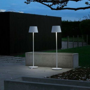 Modi-Floor-gulvlamper-hvide-LOOM-Design.w610.h610.fill