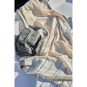 beach-towel-tiana-black-3