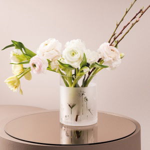 raeder-gyalino-bazo-floral-2