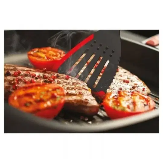 Γκριλιέρα αντικολλητική από χυτό αλουμίνιο με αποσπώμενη λαβή 28 x 28 εκατ. Titanium Nowo