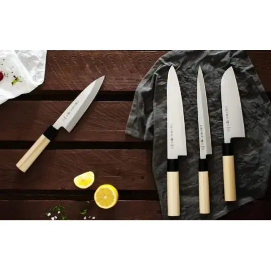 Μαχαίρι Deba 15.5 εκατ. με λαβή βελανιδιάς Zen