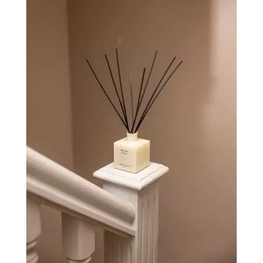 Αρωματικό Χώρου 250ml Boutique Velvet Wood